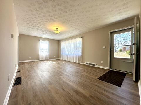 Tiny photo for 337 Pohlman Road, Chillicothe, OH 45601 (MLS # 226006004)
