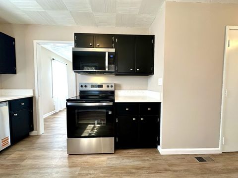 Tiny photo for 337 Pohlman Road, Chillicothe, OH 45601 (MLS # 226006004)