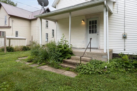 Tiny photo for 174 Boyleston Avenue, Newark, OH 43055 (MLS # 226023734)
