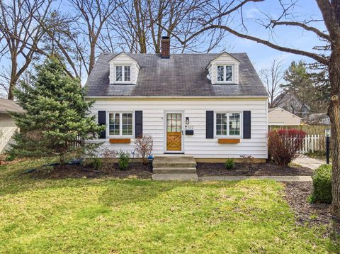 Photo of 532 N Drexel Avenue, Columbus, OH 43209 (MLS # 226009505)