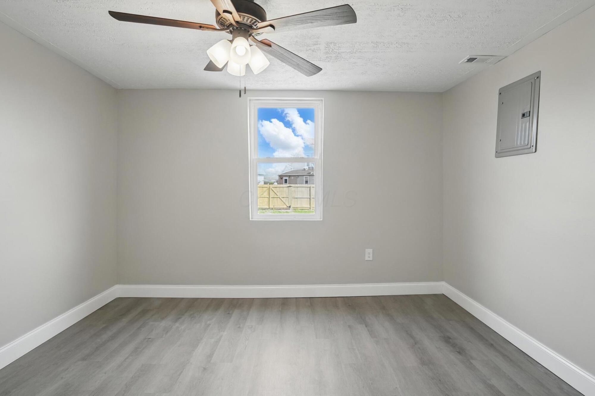 1002 Wayne Avenue, Springfield, Ohio image 15