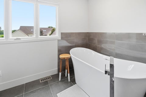 Tiny photo for 8640 Finlarig Drive, Dublin, OH 43017 (MLS # 226036301)