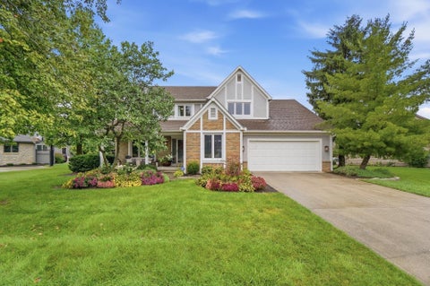 Tiny photo for 8640 Finlarig Drive, Dublin, OH 43017 (MLS # 226036301)