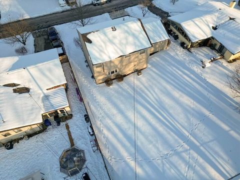 Tiny photo for 329 Cliffview Drive, Columbus, OH 43230 (MLS # 226003782)