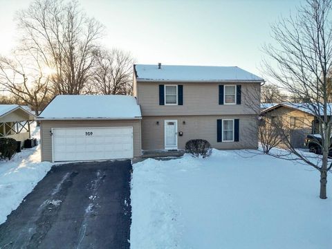 Tiny photo for 329 Cliffview Drive, Columbus, OH 43230 (MLS # 226003782)