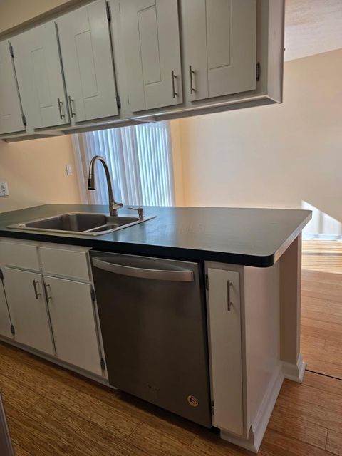 Tiny photo for 329 Cliffview Drive, Columbus, OH 43230 (MLS # 226003782)