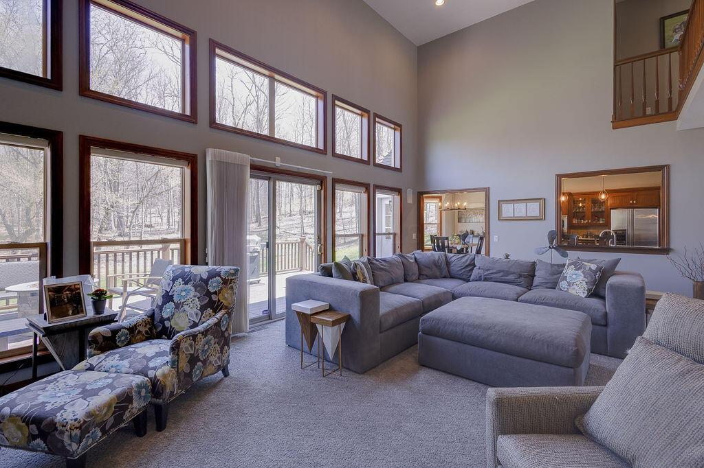 22 Laurelwood Drive, Mount Vernon, Ohio image 3