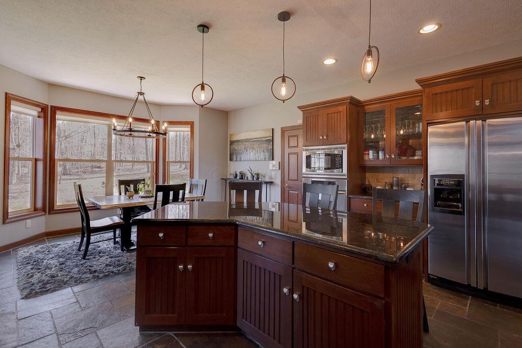 22 Laurelwood Drive, Mount Vernon, Ohio image 12
