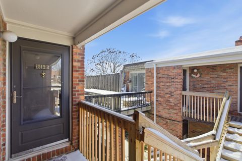 Tiny photo for 1512 Lafayette Drive B #B, Columbus, OH 43220 (MLS # 225045899)