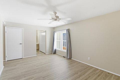 Tiny photo for 1512 Lafayette Drive B #B, Columbus, OH 43220 (MLS # 225045899)