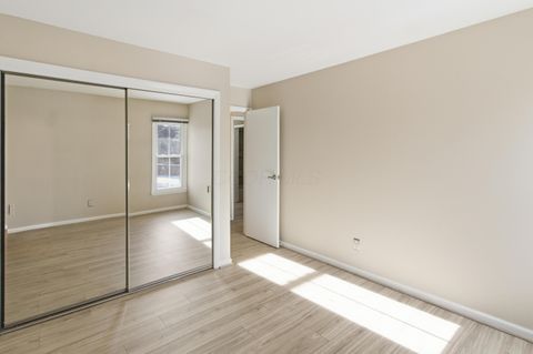 Tiny photo for 1512 Lafayette Drive B #B, Columbus, OH 43220 (MLS # 225045899)