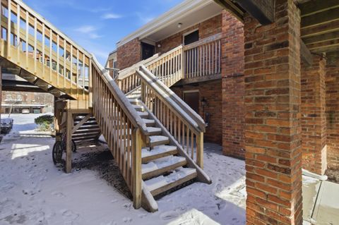 Tiny photo for 1512 Lafayette Drive B #B, Columbus, OH 43220 (MLS # 225045899)