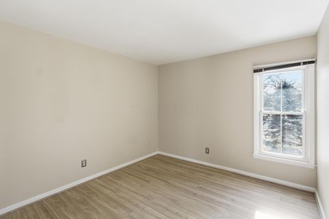 Tiny photo for 1512 Lafayette Drive B #B, Columbus, OH 43220 (MLS # 225045899)