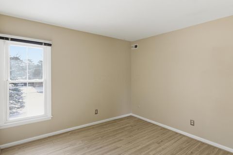Tiny photo for 1512 Lafayette Drive B #B, Columbus, OH 43220 (MLS # 225045899)
