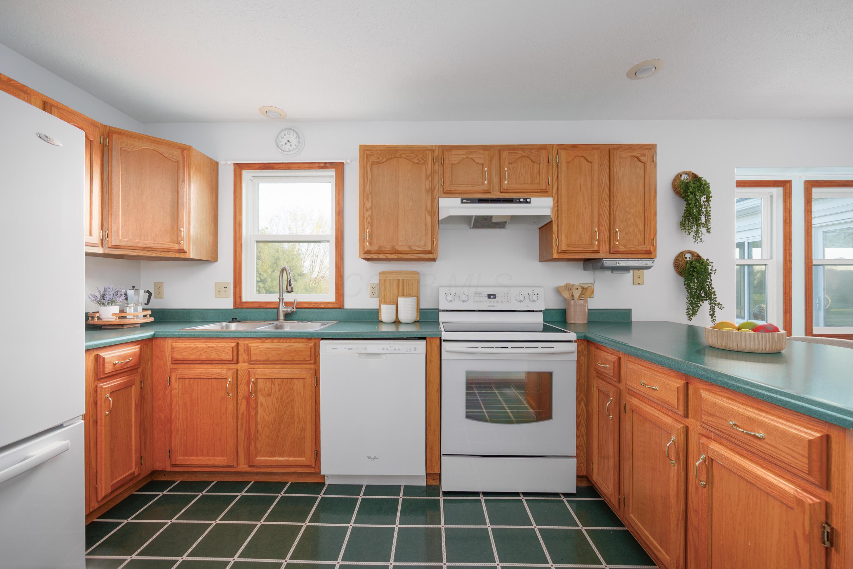 5721 Blacks Road, Pataskala, Ohio image 21