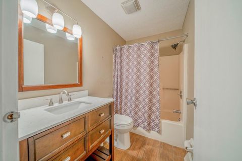 Tiny photo for 1158 Worthington Woods Boulevard, Columbus, OH 43085 (MLS # 225039032)