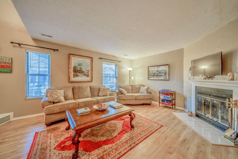 Tiny photo for 1158 Worthington Woods Boulevard, Columbus, OH 43085 (MLS # 225039032)