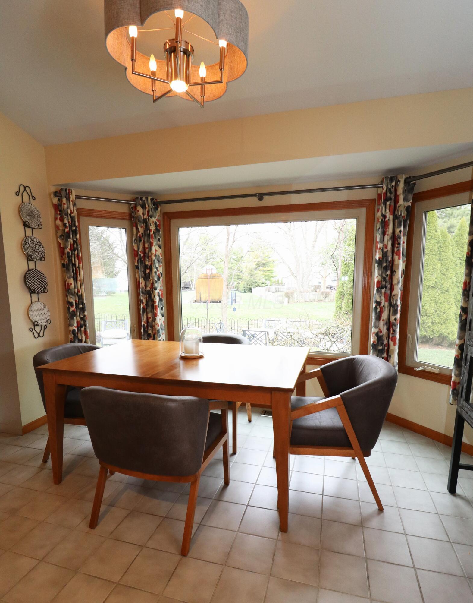 3476 Mark Twain Drive, Hilliard, Ohio image 29
