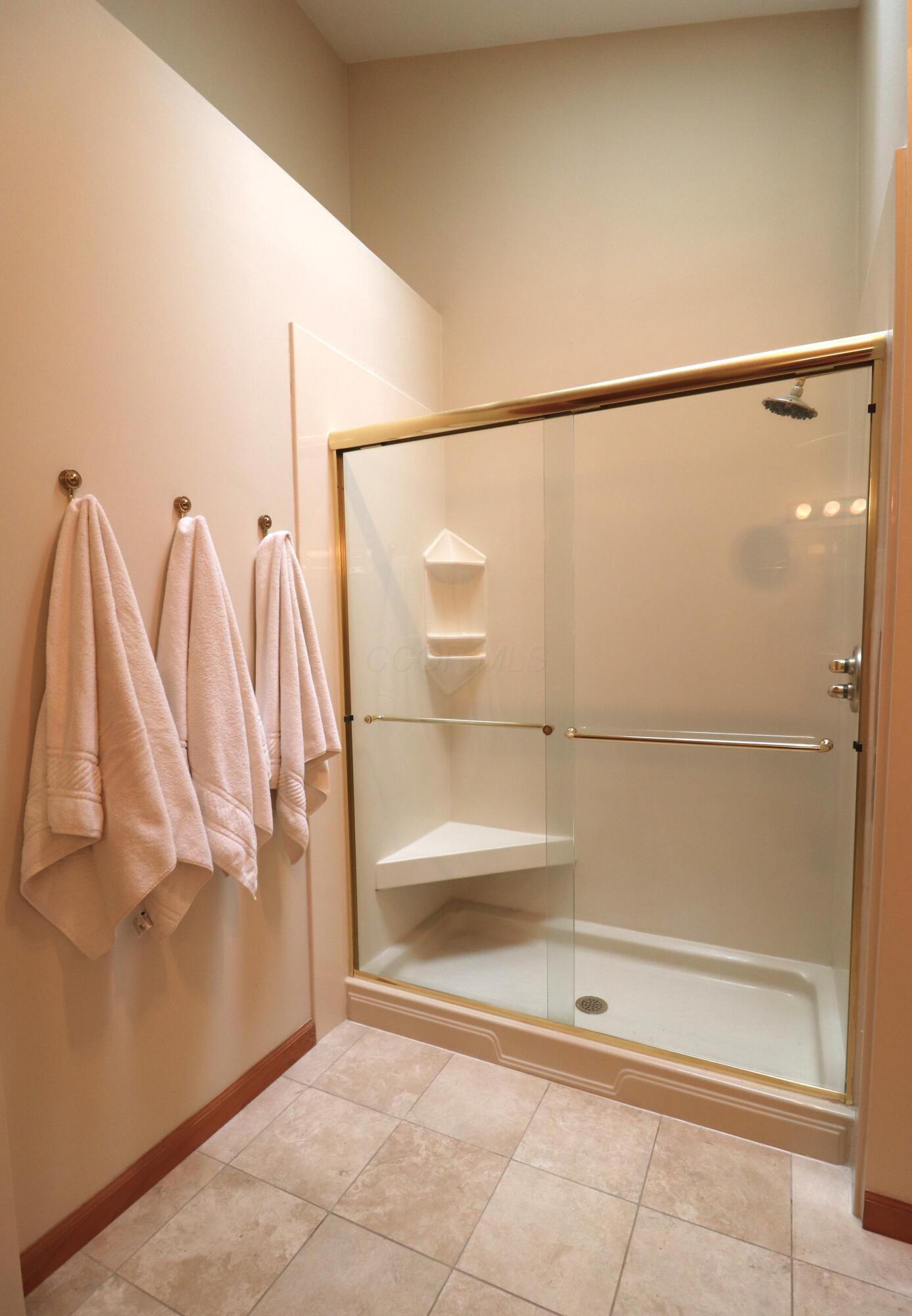 3476 Mark Twain Drive, Hilliard, Ohio image 37