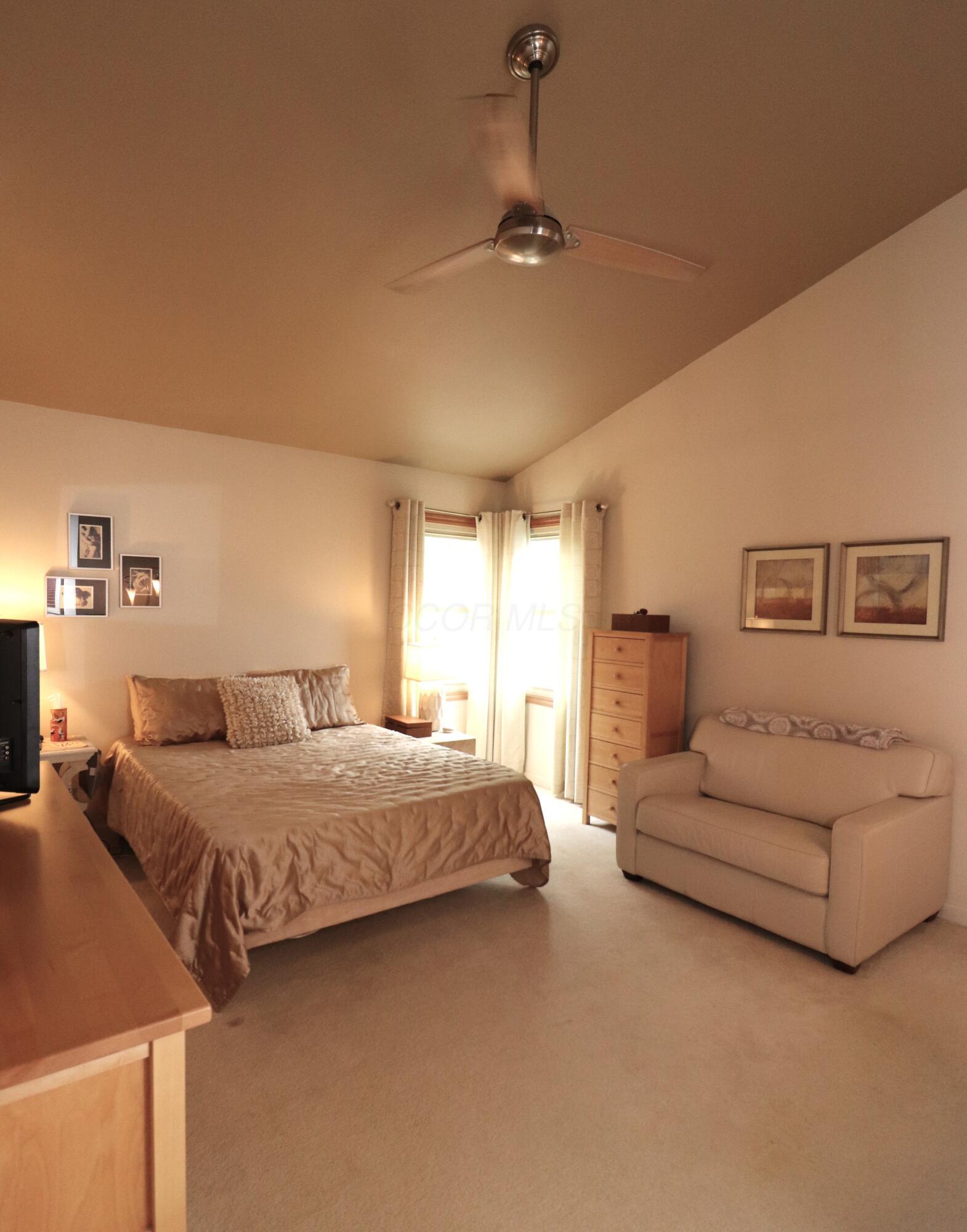 3476 Mark Twain Drive, Hilliard, Ohio image 32