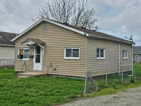Photo of 512 5th Street, Washington Court House, OH 43160 (MLS # 226012670)