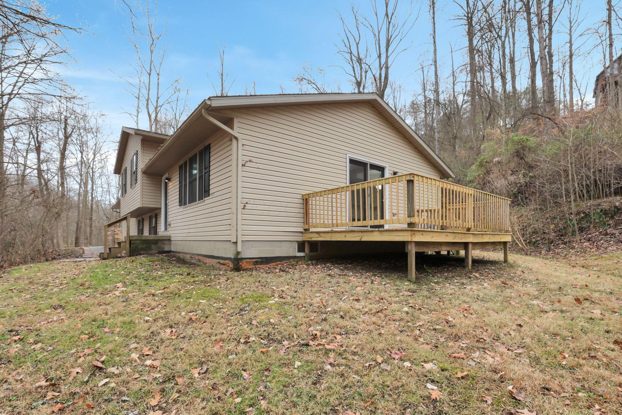 1889 Wolverine Drive, Sugar Grove, Ohio image 41