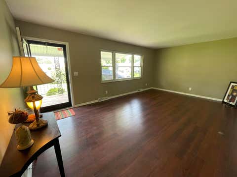 Tiny photo for 129 Gale Court, Circleville, OH 43113 (MLS # 226030294)