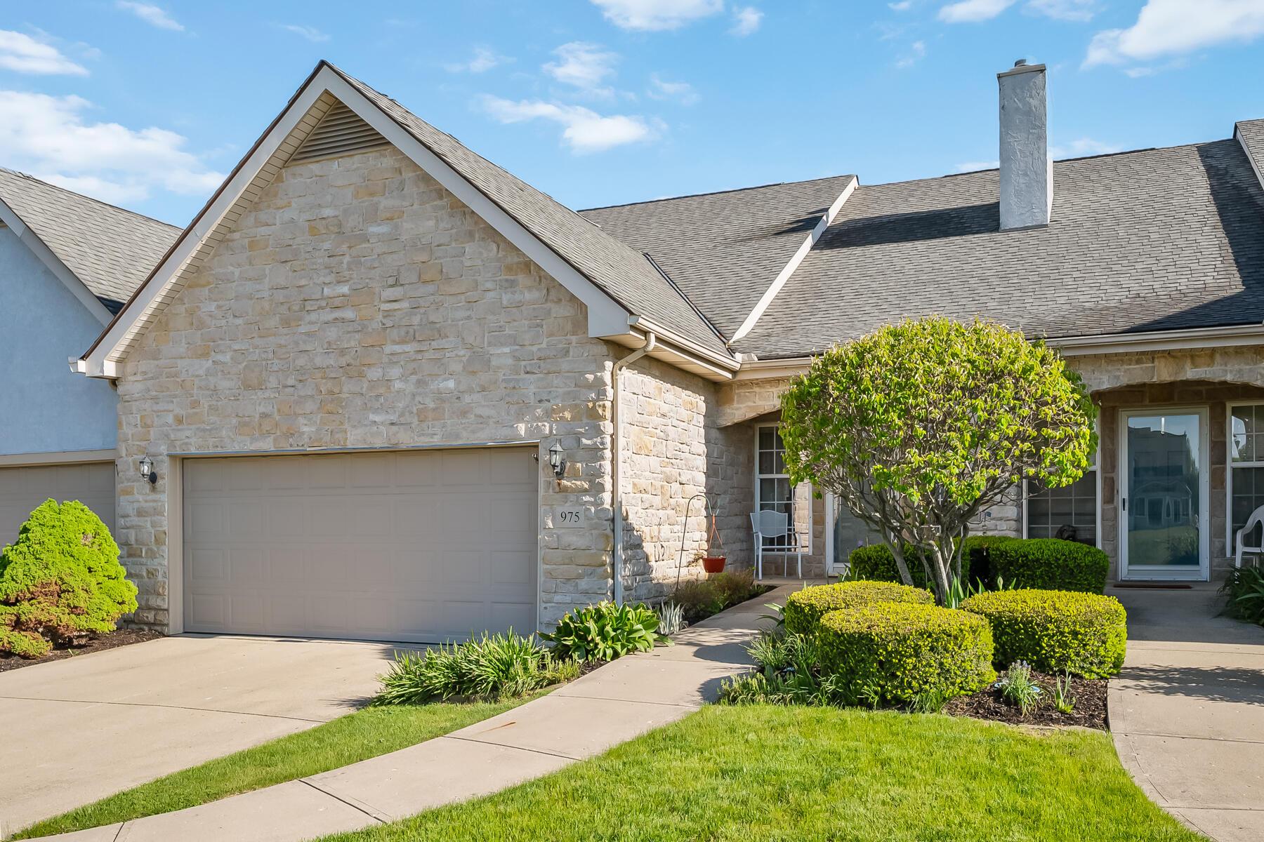 975 Village Drive, Delaware, Ohio image 2