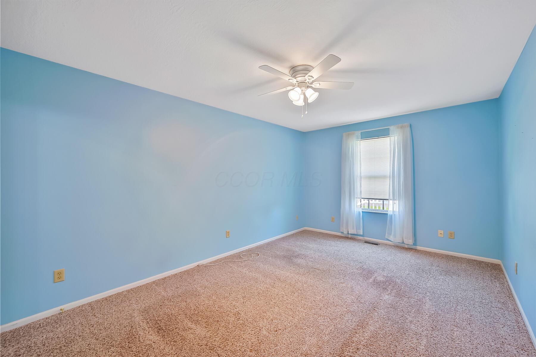 975 Village Drive, Delaware, Ohio image 14