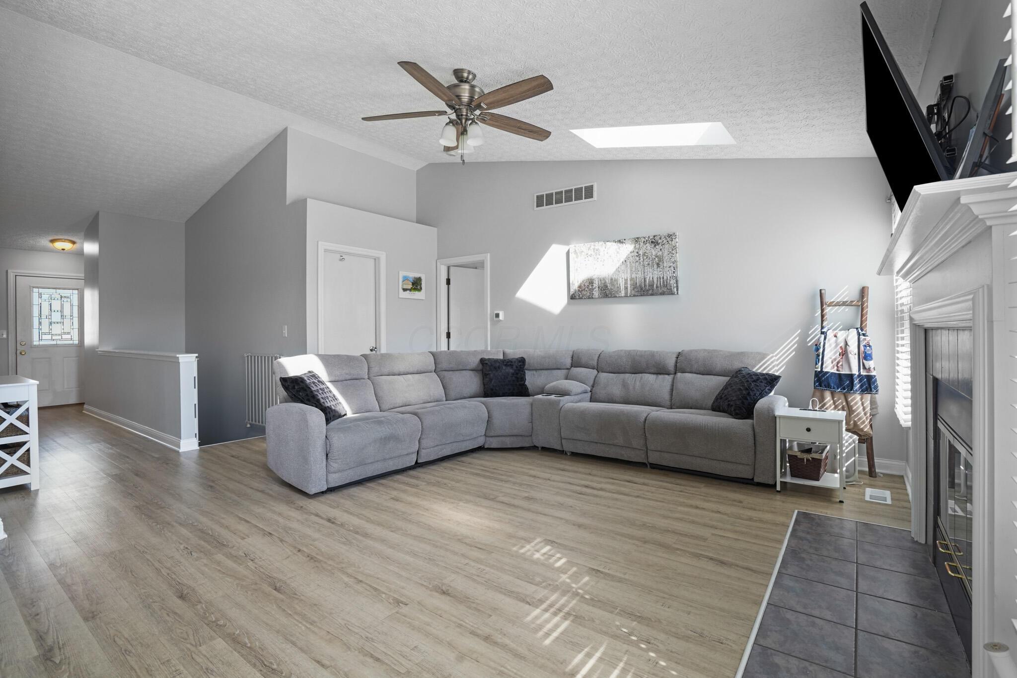 358 Western Dreamer Drive, Delaware, Ohio image 13
