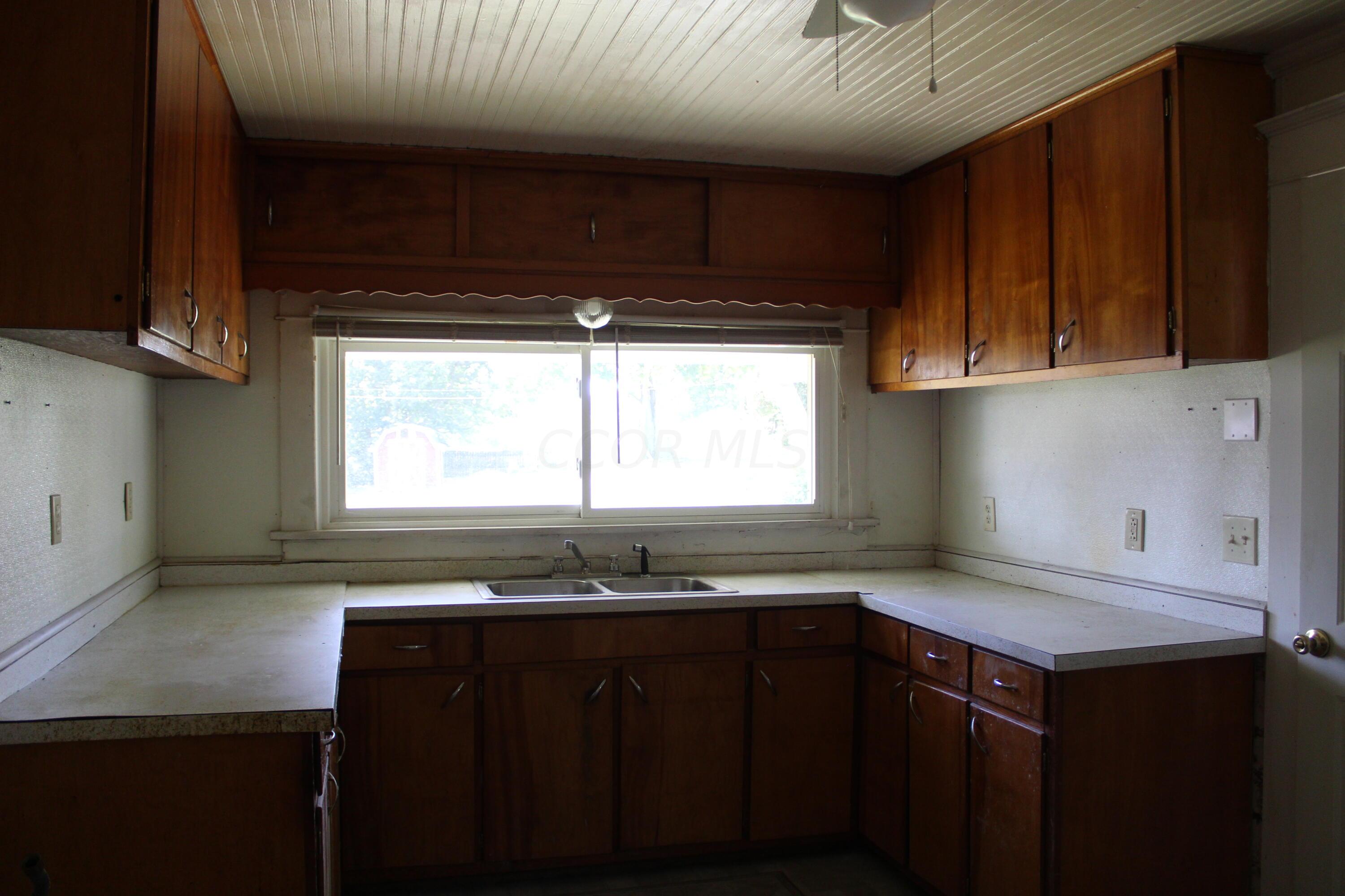 451 Mill Street, Utica, Ohio image 12