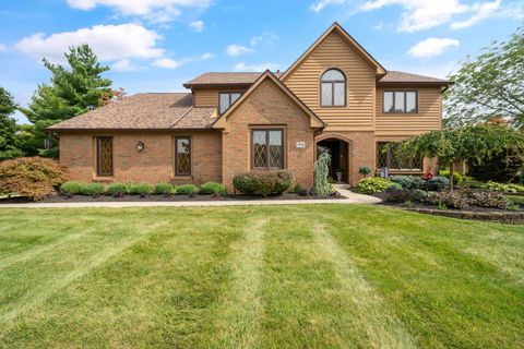 Photo of 194 Baranof W, Westerville, OH 43081 (MLS # 226002665)