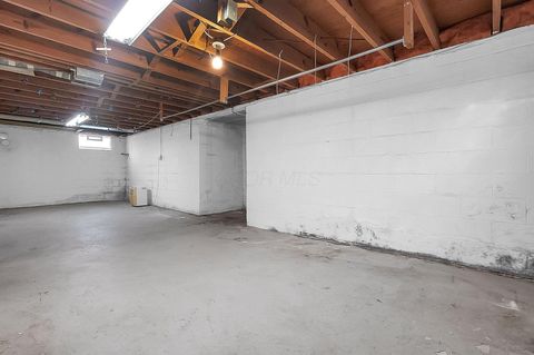 Tiny photo for 2877 Astor Avenue, Columbus, OH 43209 (MLS # 225044682)