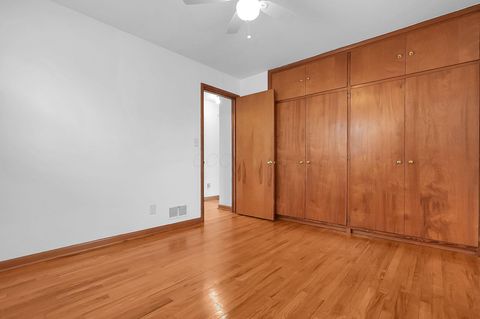 Tiny photo for 2877 Astor Avenue, Columbus, OH 43209 (MLS # 225044682)