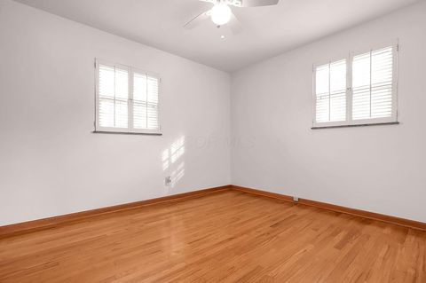 Tiny photo for 2877 Astor Avenue, Columbus, OH 43209 (MLS # 225044682)