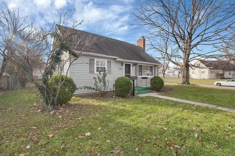 Tiny photo for 2877 Astor Avenue, Columbus, OH 43209 (MLS # 225044682)