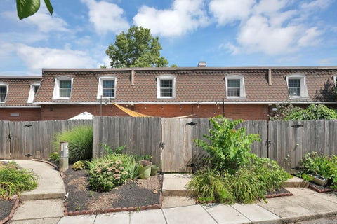 Tiny photo for 2795 Chateau Circle 50 #50, Columbus, OH 43221 (MLS # 226025903)