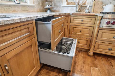 Tiny photo for 7076 Calabria Place, Dublin, OH 43016 (MLS # 226032107)