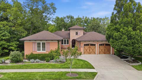 Photo of 7076 Calabria Place, Dublin, OH 43016 (MLS # 226032107)