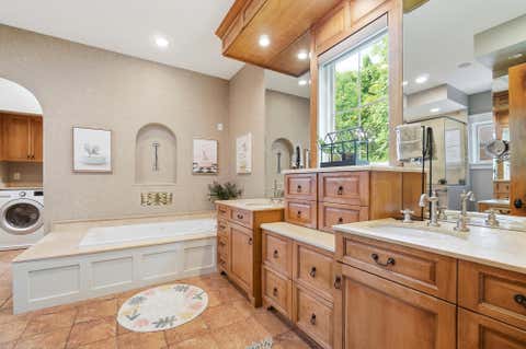 Tiny photo for 7076 Calabria Place, Dublin, OH 43016 (MLS # 226032107)