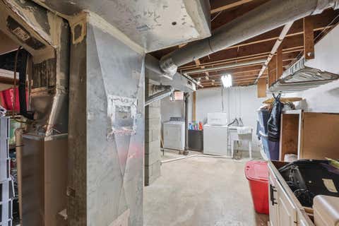 Tiny photo for 361 E Stafford Avenue, Columbus, OH 43085 (MLS # 226021320)