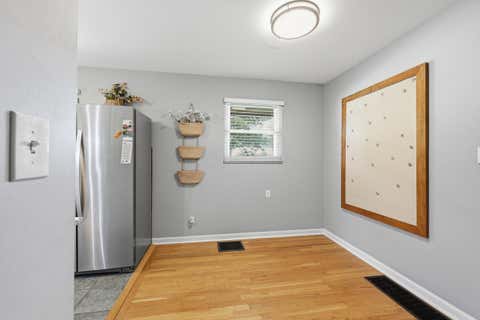 Tiny photo for 361 E Stafford Avenue, Columbus, OH 43085 (MLS # 226021320)