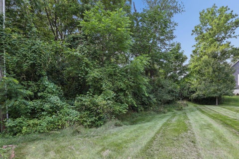 Photo of 0 Shawnee Trail Lots 3359-3360 & 3466-3469 #Lots 3359-3360 & 346, Powell, OH 43065 (MLS # 226035878)