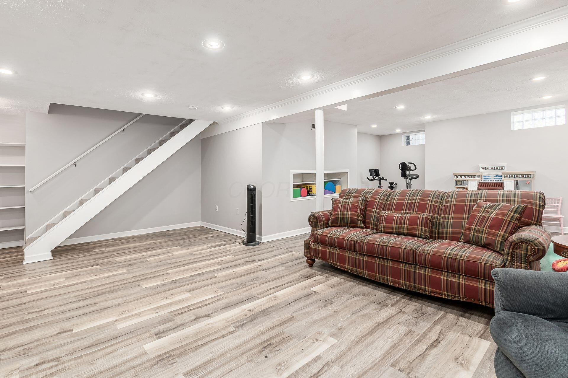 114 Dogwood Drive, Delaware, Ohio image 37
