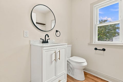 Tiny photo for 381 E Gates Street, Columbus, OH 43206 (MLS # 226039520)