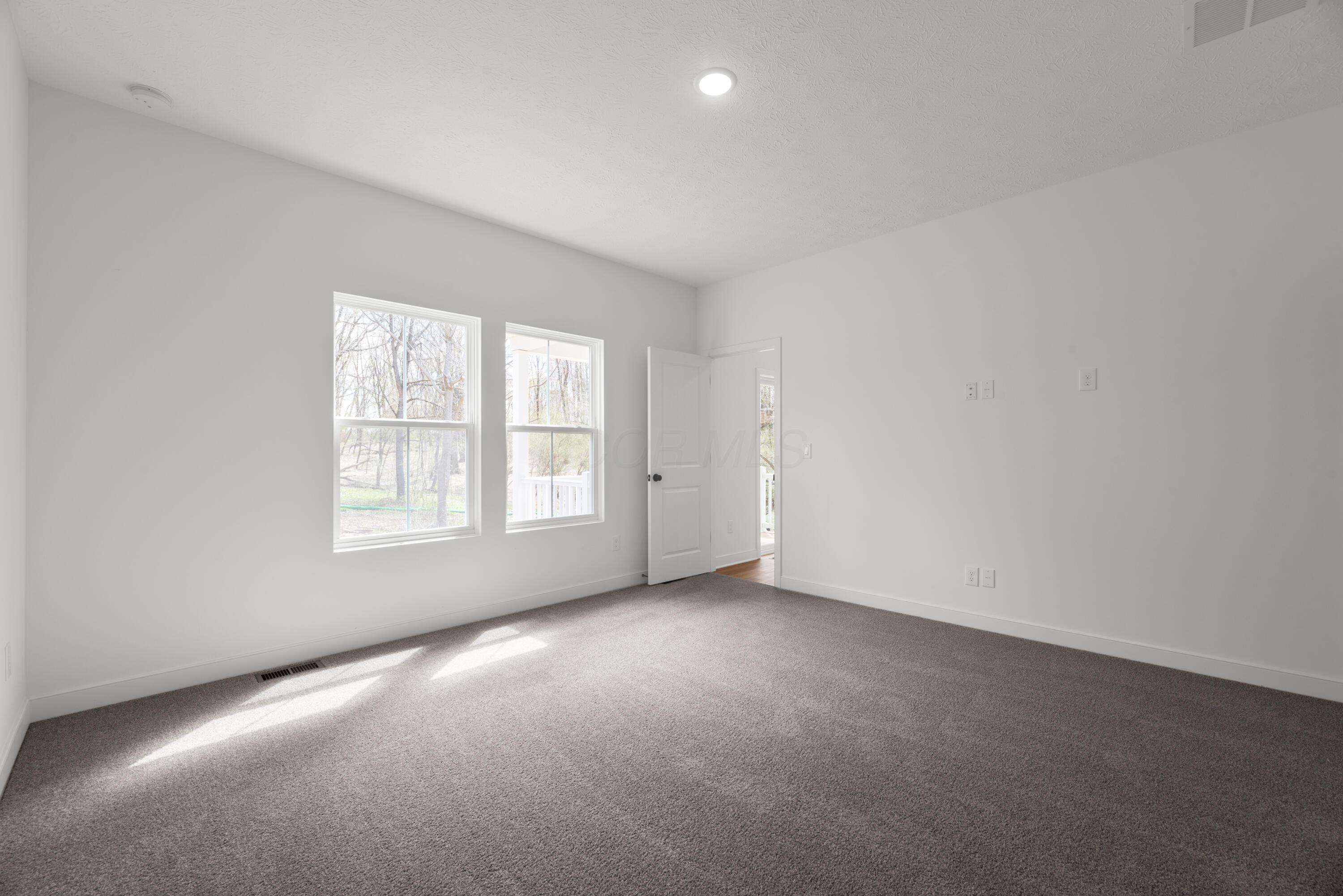 3190 Apple Valley Drive, Howard, Ohio image 17