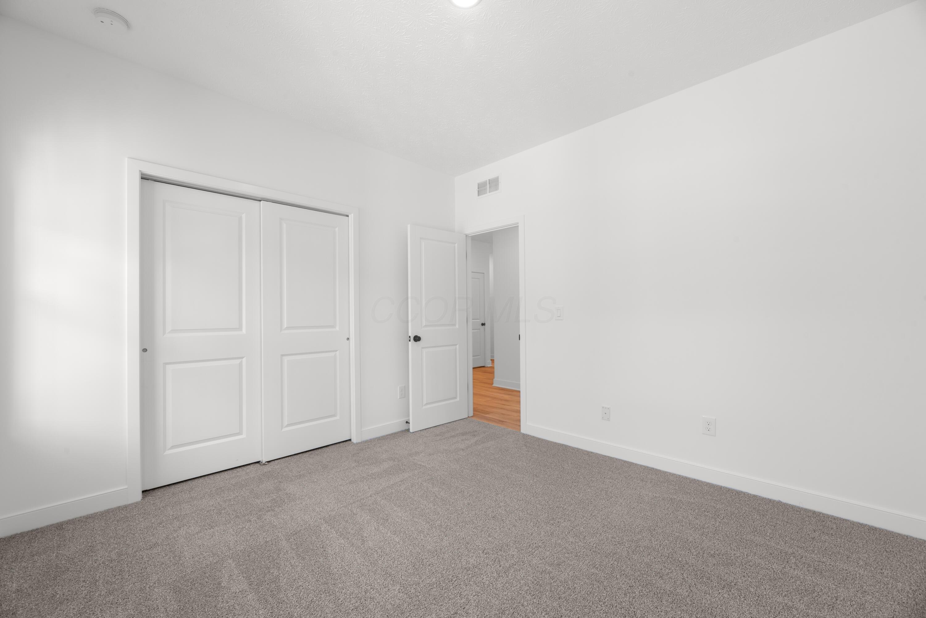 3190 Apple Valley Drive, Howard, Ohio image 27