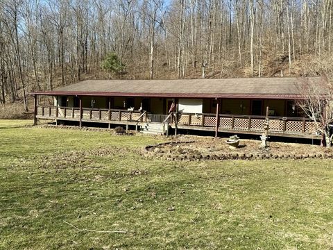 Photo of 8395 Township Road 390, Corning, OH 43730 (MLS # 226010728)