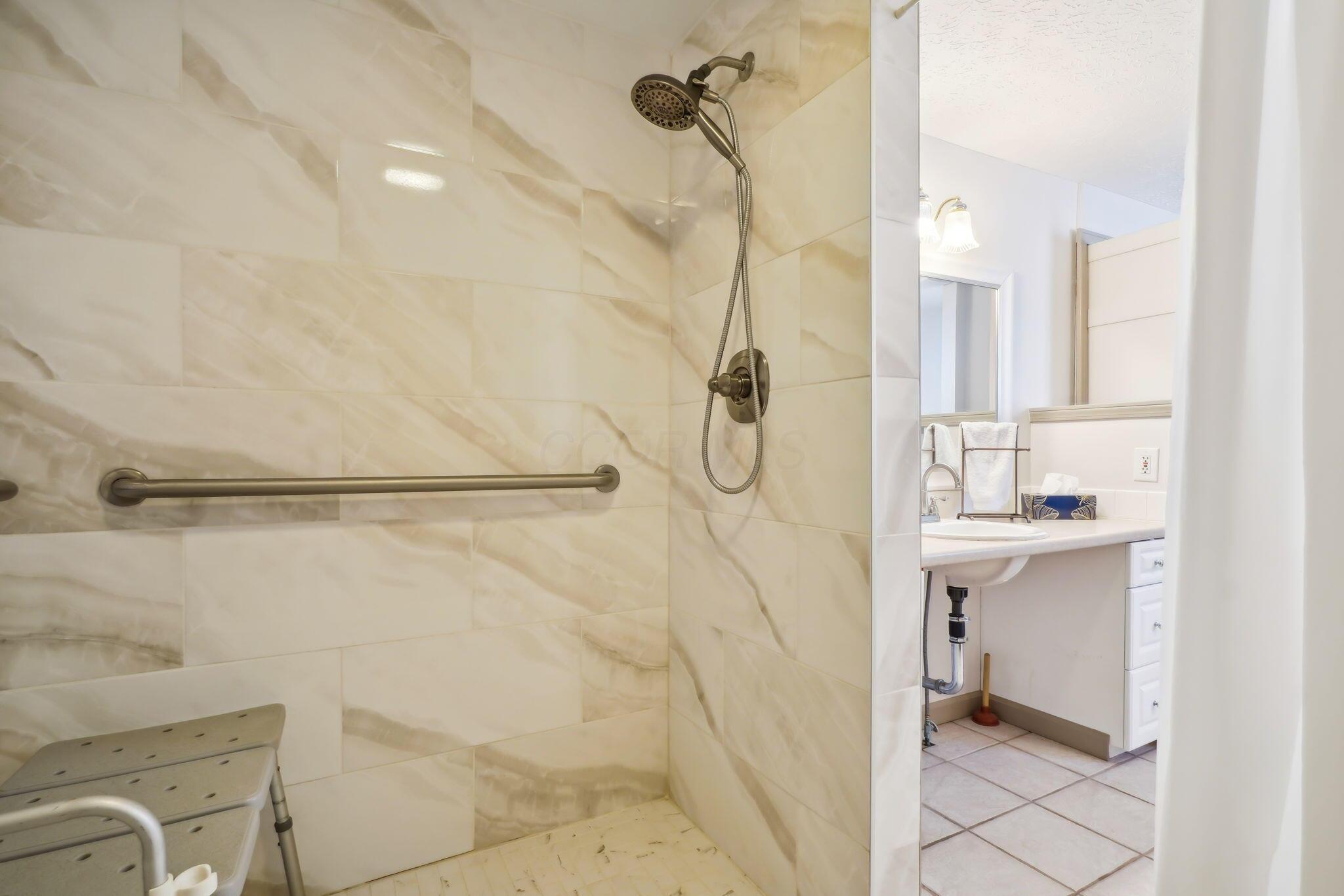 323 E Walnut Street, Lancaster, Ohio image 19