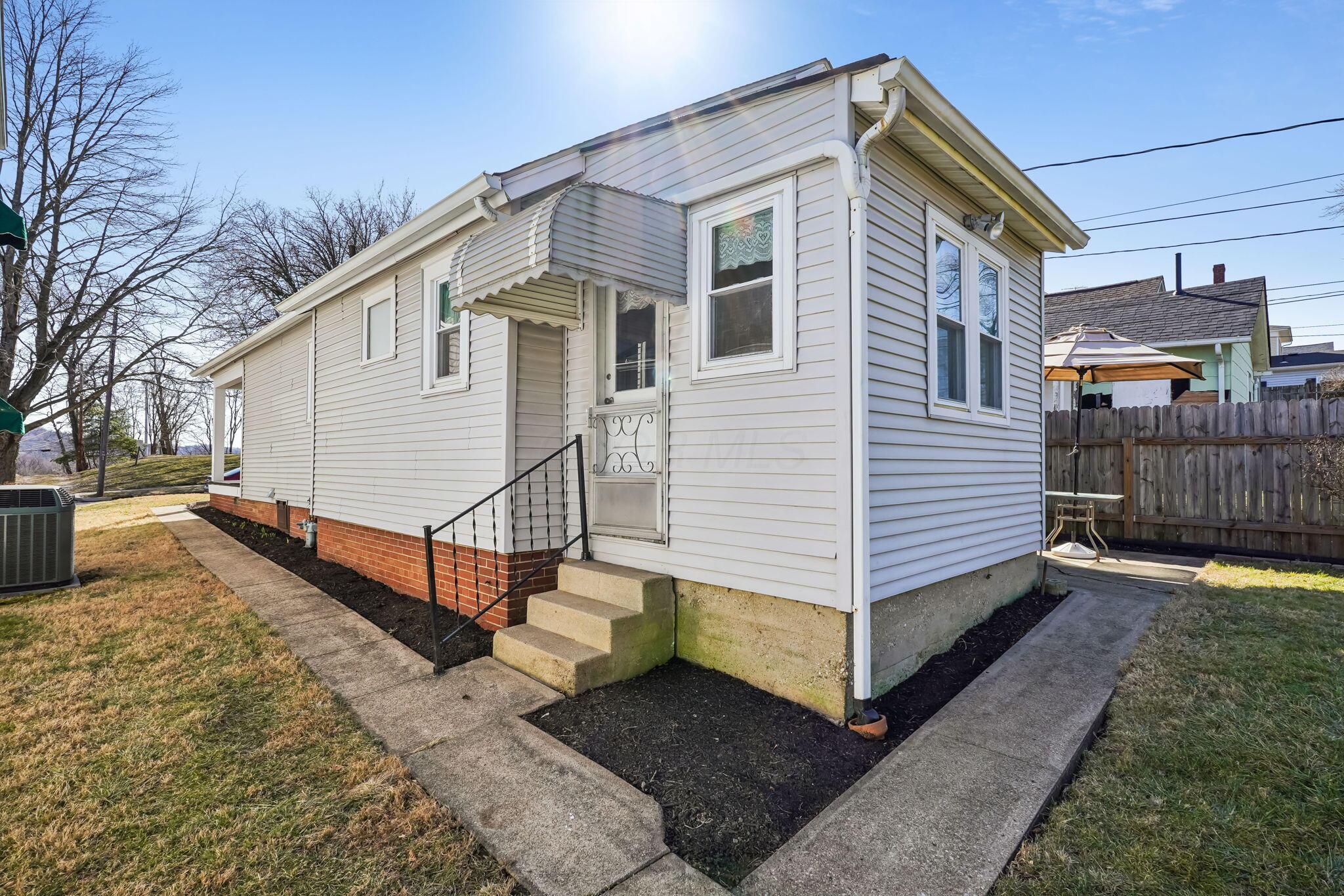 323 E Walnut Street, Lancaster, Ohio image 5
